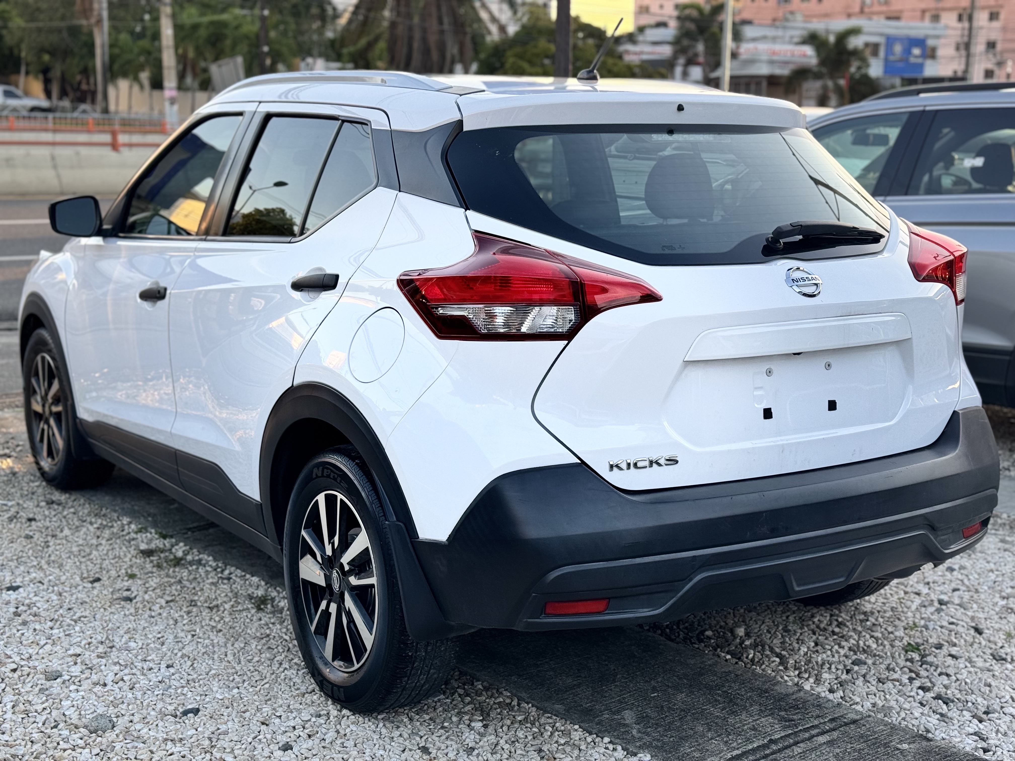 jeepetas y camionetas - Nissan Kicks 2019 IMPORTADA CLEAN CARFAX 5