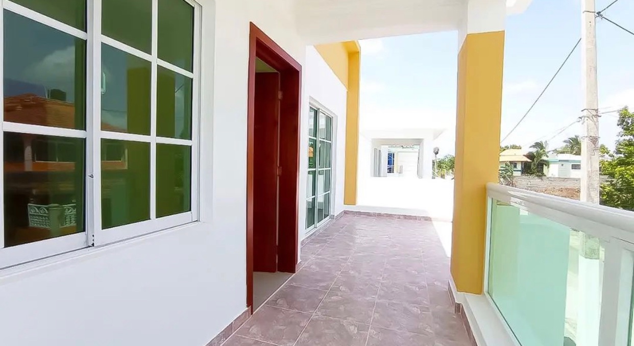 casas - Venta de casa en la autopista de san Isidro brisa oriental Santo Domingo  1