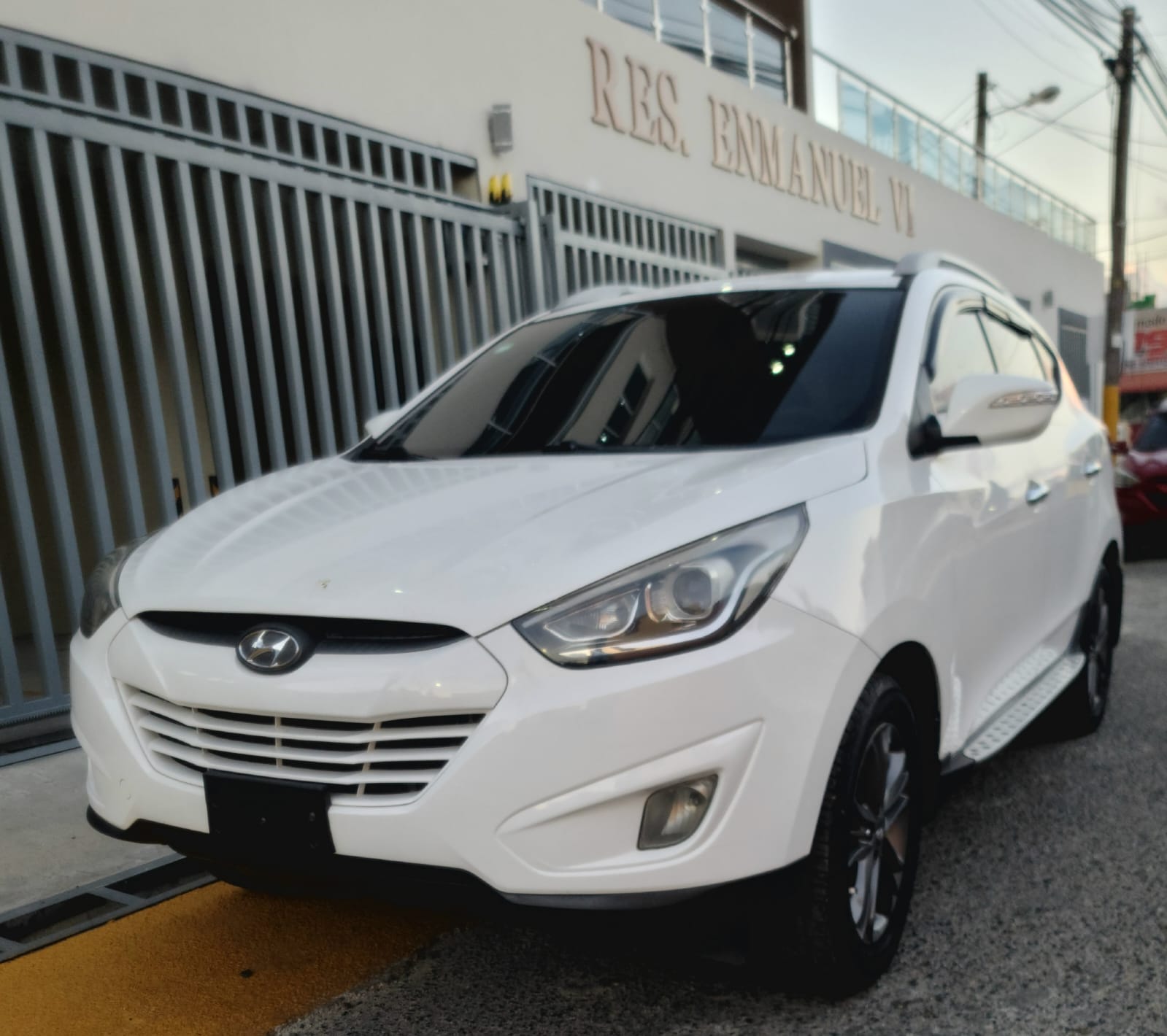 jeepetas y camionetas - Hyundai Tucson 2014 impecable 