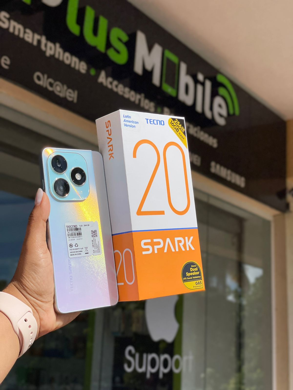 celulares y tabletas - Tecno Spark 20 256GB 8+8GB Ram