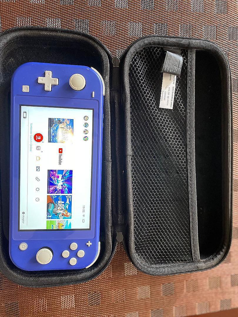 consolas y videojuegos - Nintendo switch lite+1 juego (negociable) 3