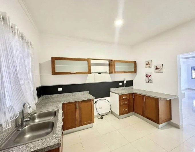 apartamentos - Alquiler de Apartamento Vacio en Paraiso 2