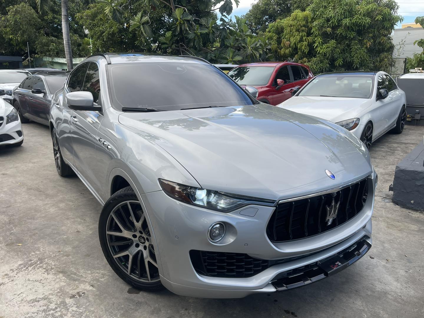 jeepetas y camionetas - MASERATI LEVANTE S 2017