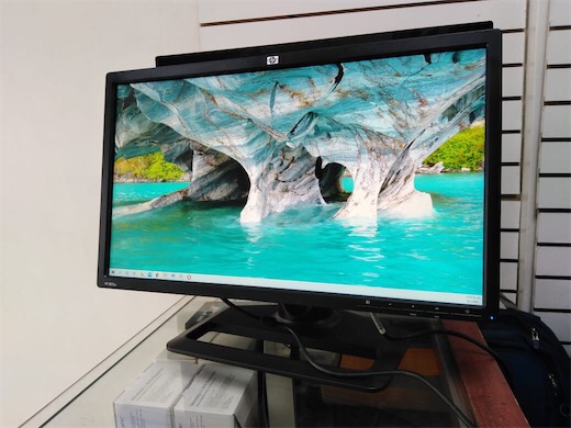 accesorios para electronica - Monitor Hp ZR22w 22 pulgadas Wide Screen DVI-D VGA DisplayPort 4 x USB