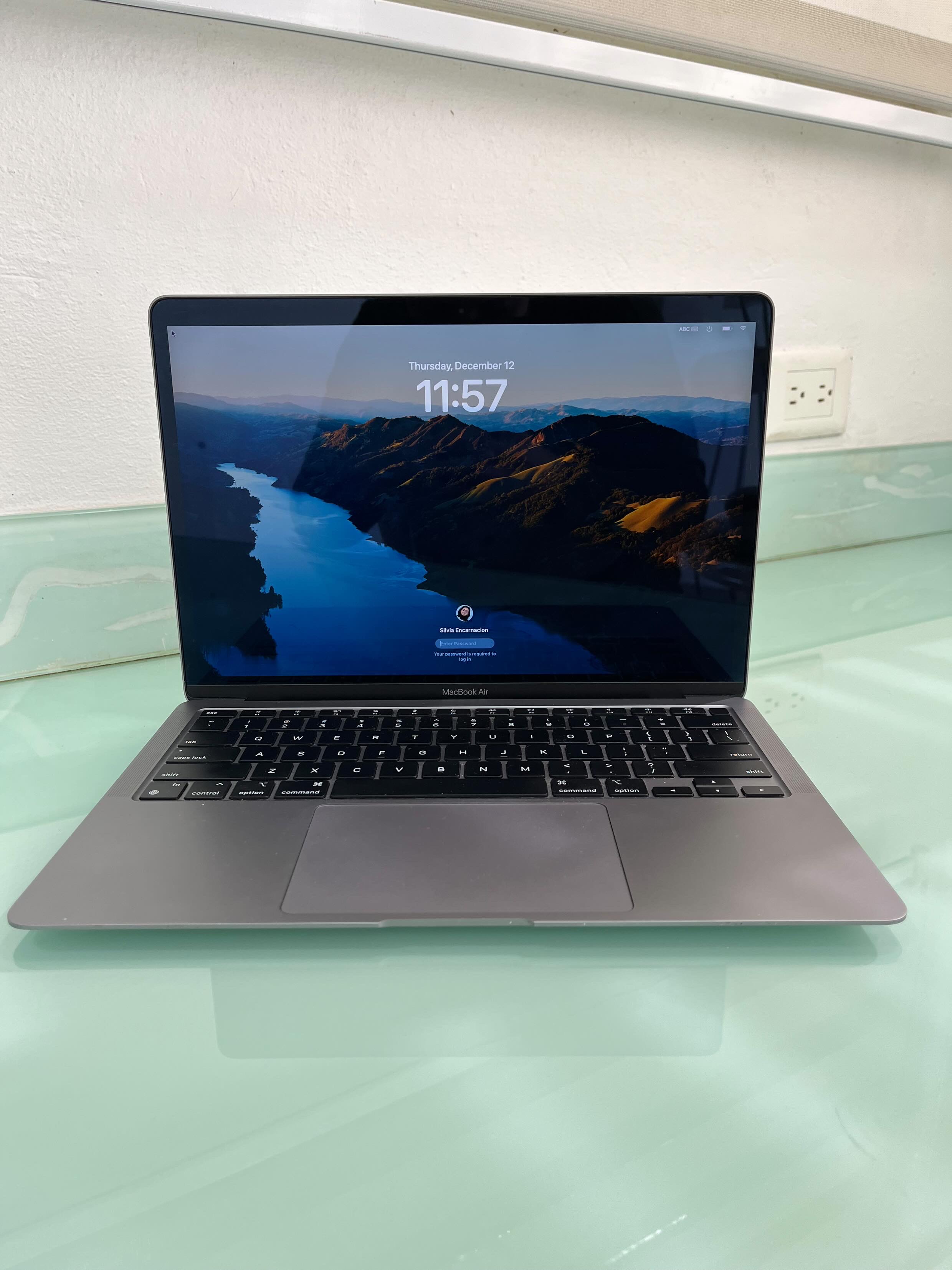 computadoras y laptops -  MacBook Air 2020 M1 8gb/256gb 