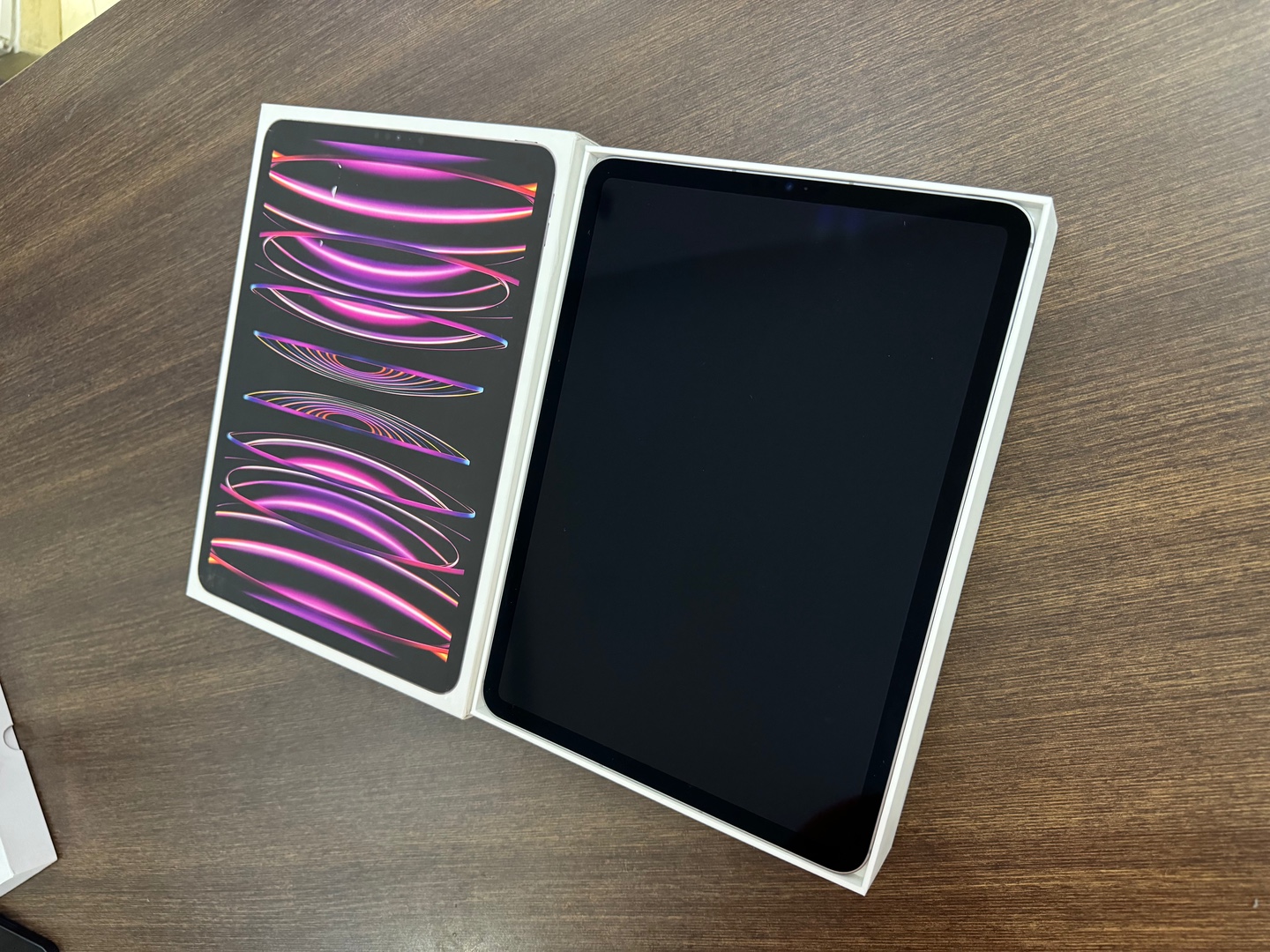 celulares y tabletas - iPad Pro 11-inch 4ta Gen 512GB M2 Apple Chip Wifi + Cel , Como Nueva, RD$ 49,500 1