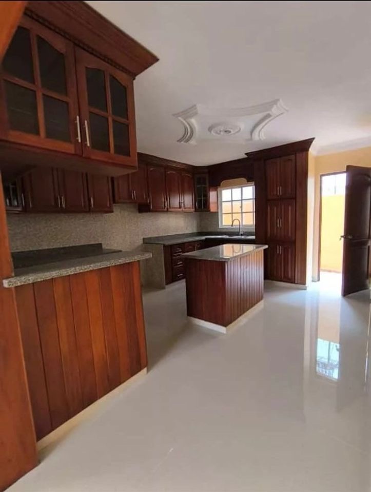 casas - Casa en venta ubicado en Mirador del este Santo Domingo Este. 3