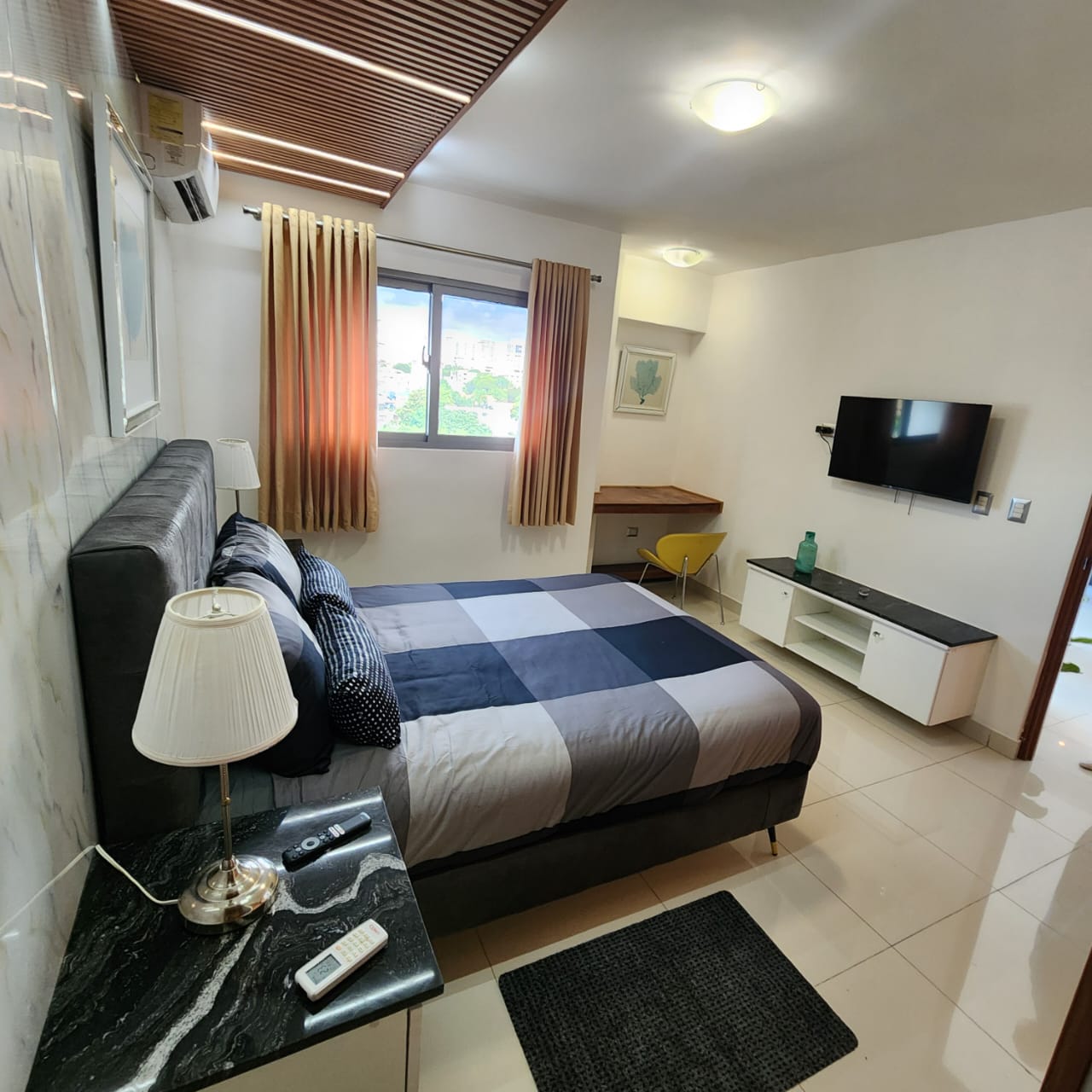 apartamentos - Apartamentos en alquiler en Gazcue 
US$ 985

Apartamento  Amueblado para alquile 1