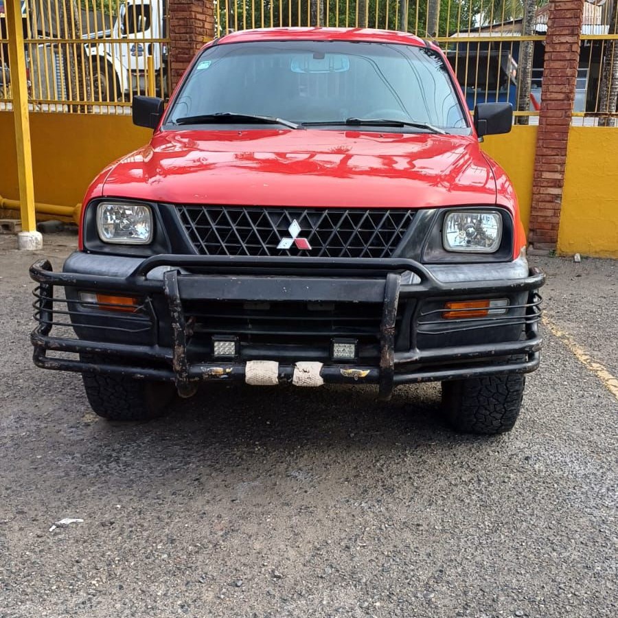 jeepetas y camionetas - mitsubishi l200 2003