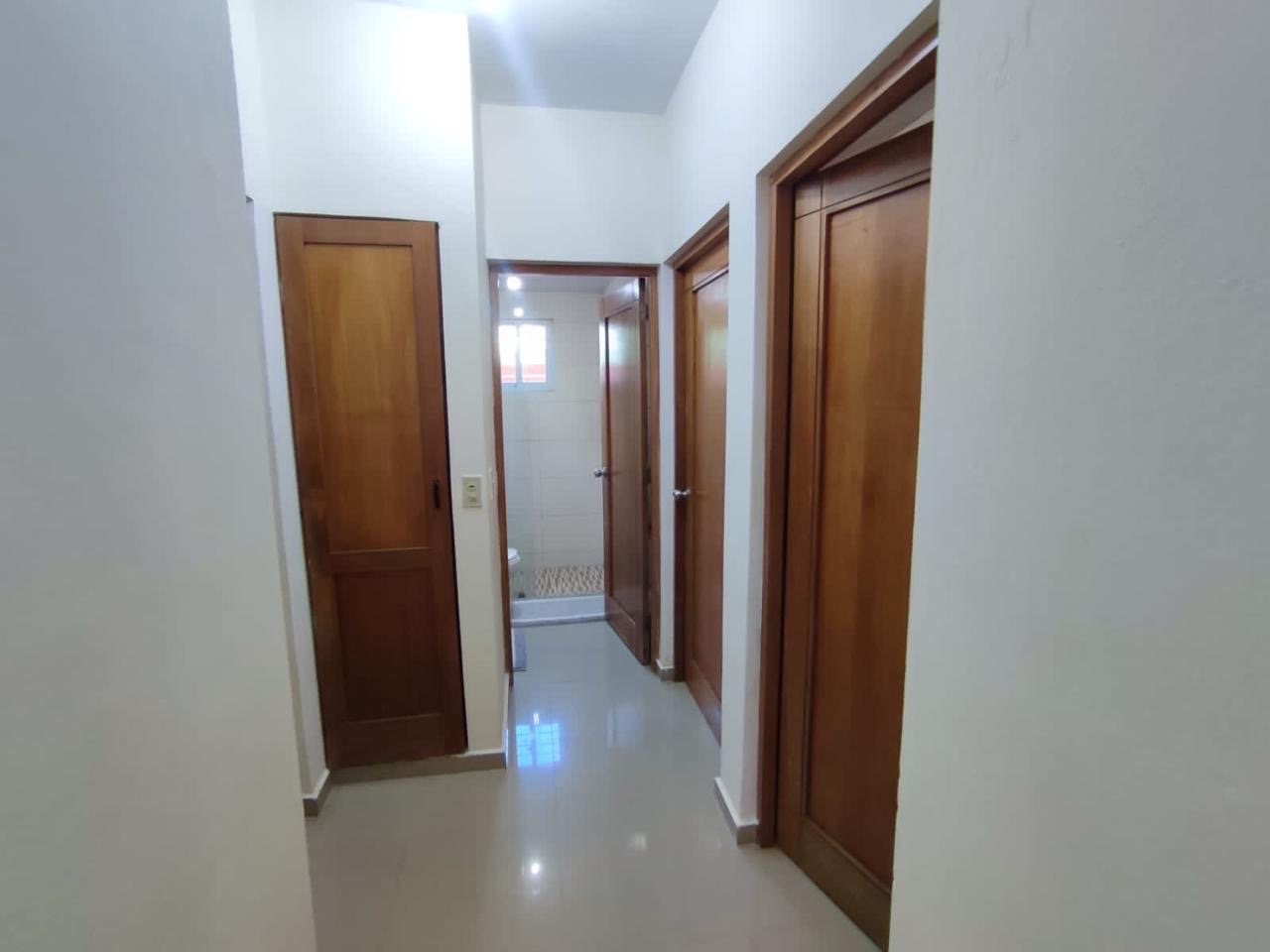 apartamentos - venta de apartamento 1er nivel de 97mts en los corales del sur Santo Domingo 5