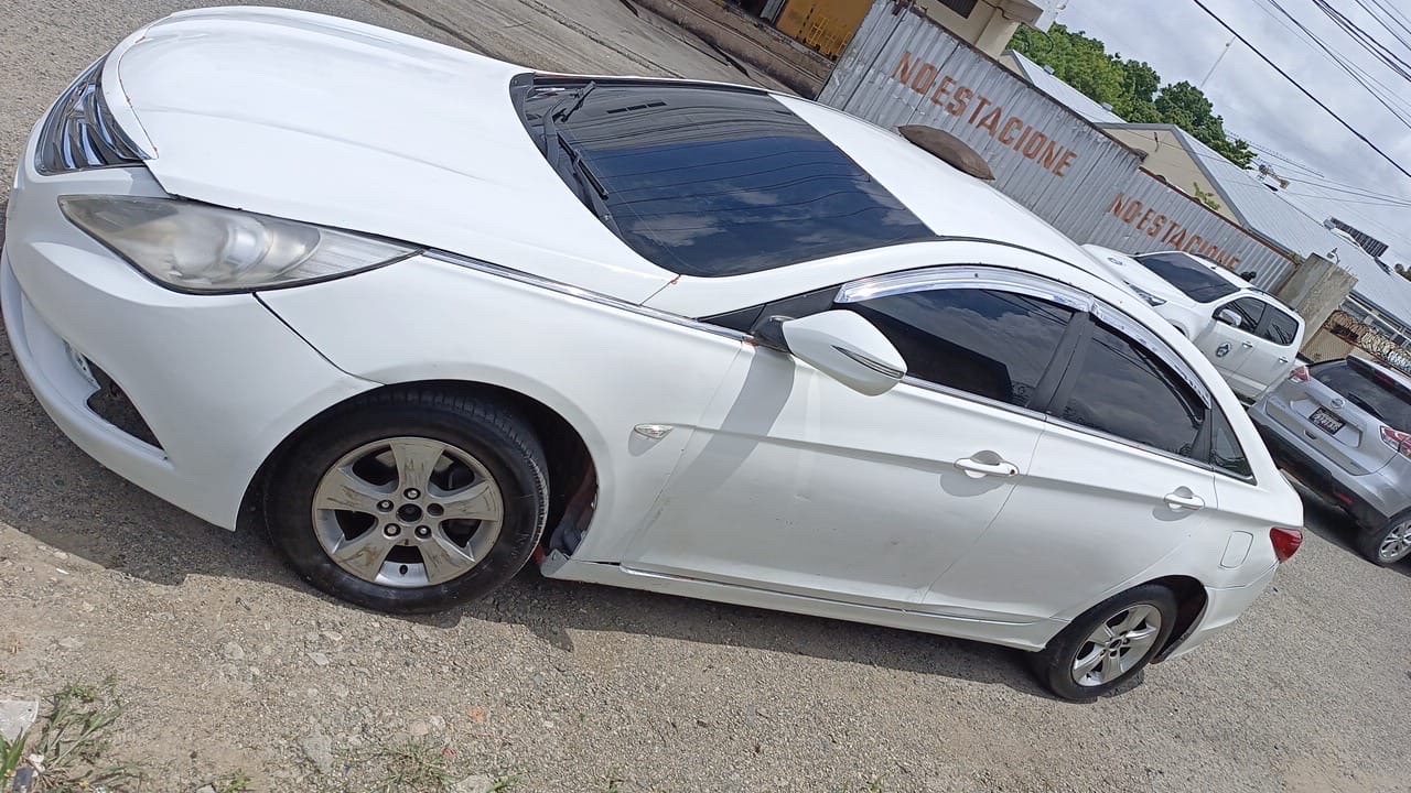 carros - se vende sonata i20 2012 4