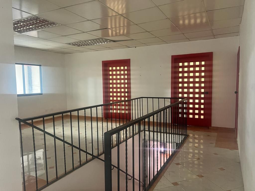 oficinas y locales comerciales - Nave industrial en Ensanche Quisqueya 2