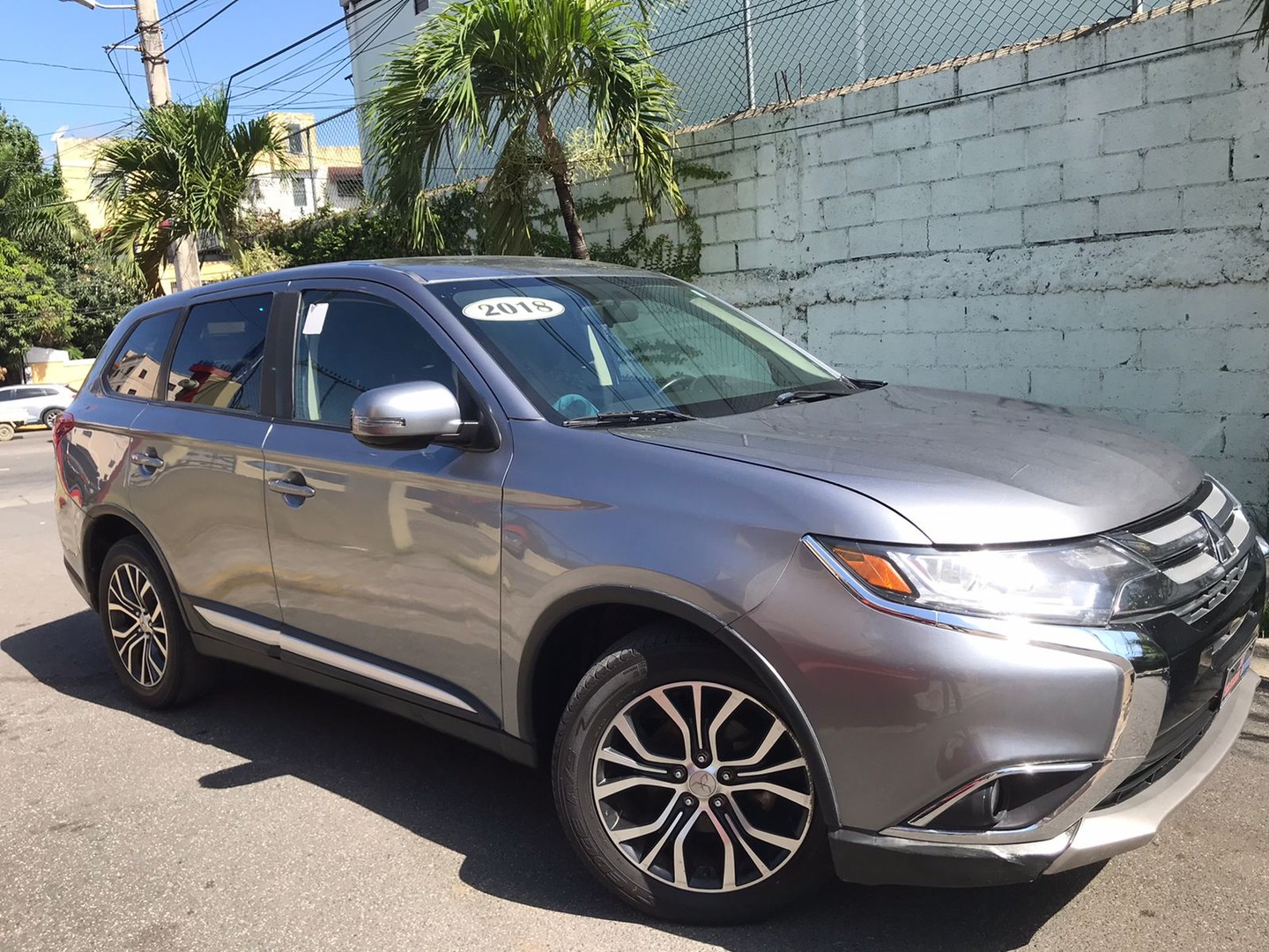 jeepetas y camionetas - MITSUBISHI OUTLANDER SE  2018