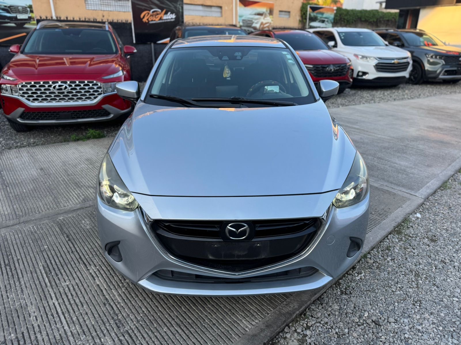 carros - Mazda Demio 2018 1