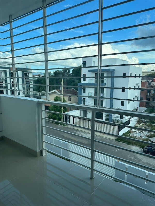 apartamentos - Alquilo en Gurabo 4 planta  9