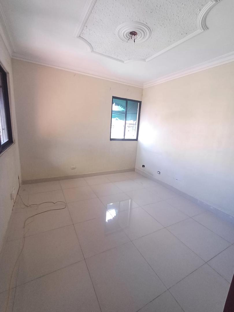 apartamentos - Vendo 4to piso sin Ascensor Av. Enriquillo Cacicazgo Jul 9