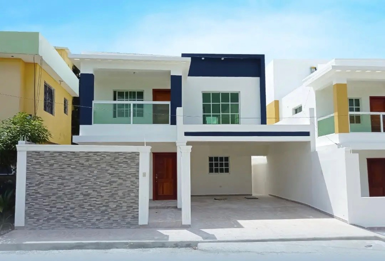 casas - Venta de casa en la autopista de san Isidro brisa oriental Santo Domingo  0