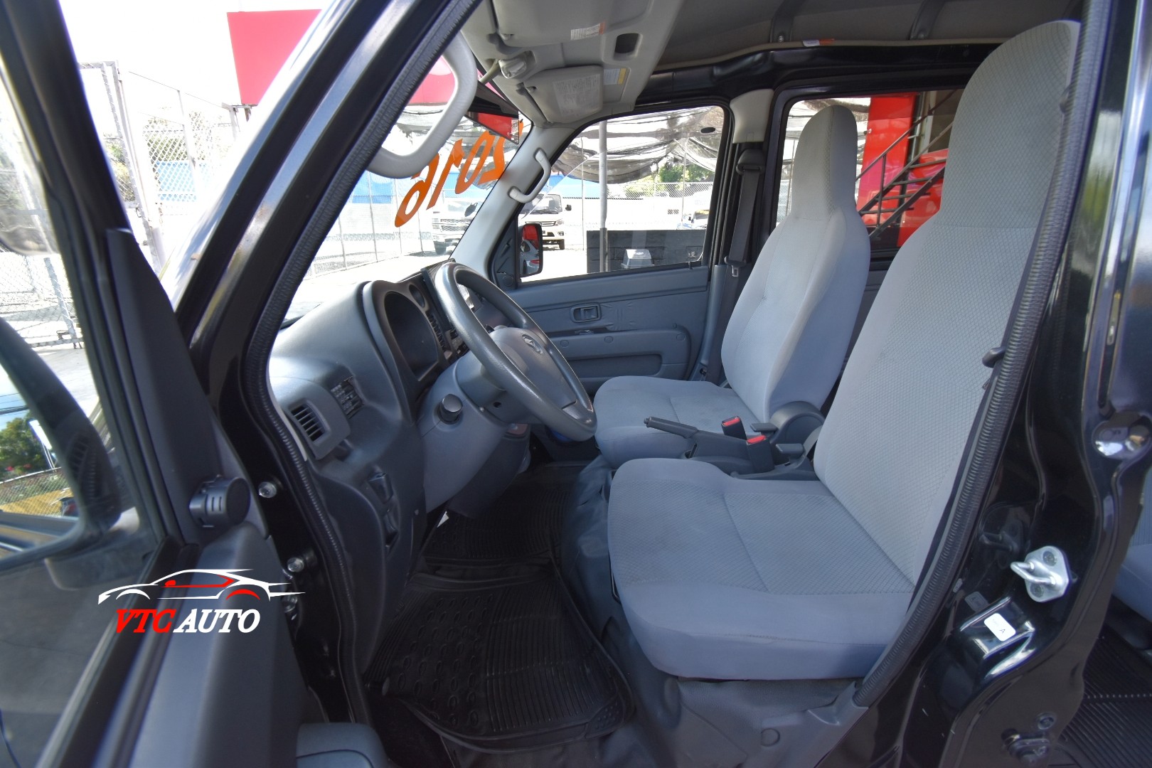 jeepetas y camionetas - Daihatsu Hijet 2016, Usada en excelente condición 6