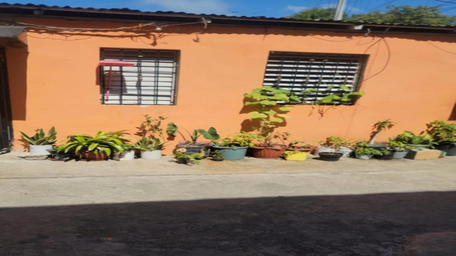 casas - Casa en Venta en LOS TRINITARIOS 1