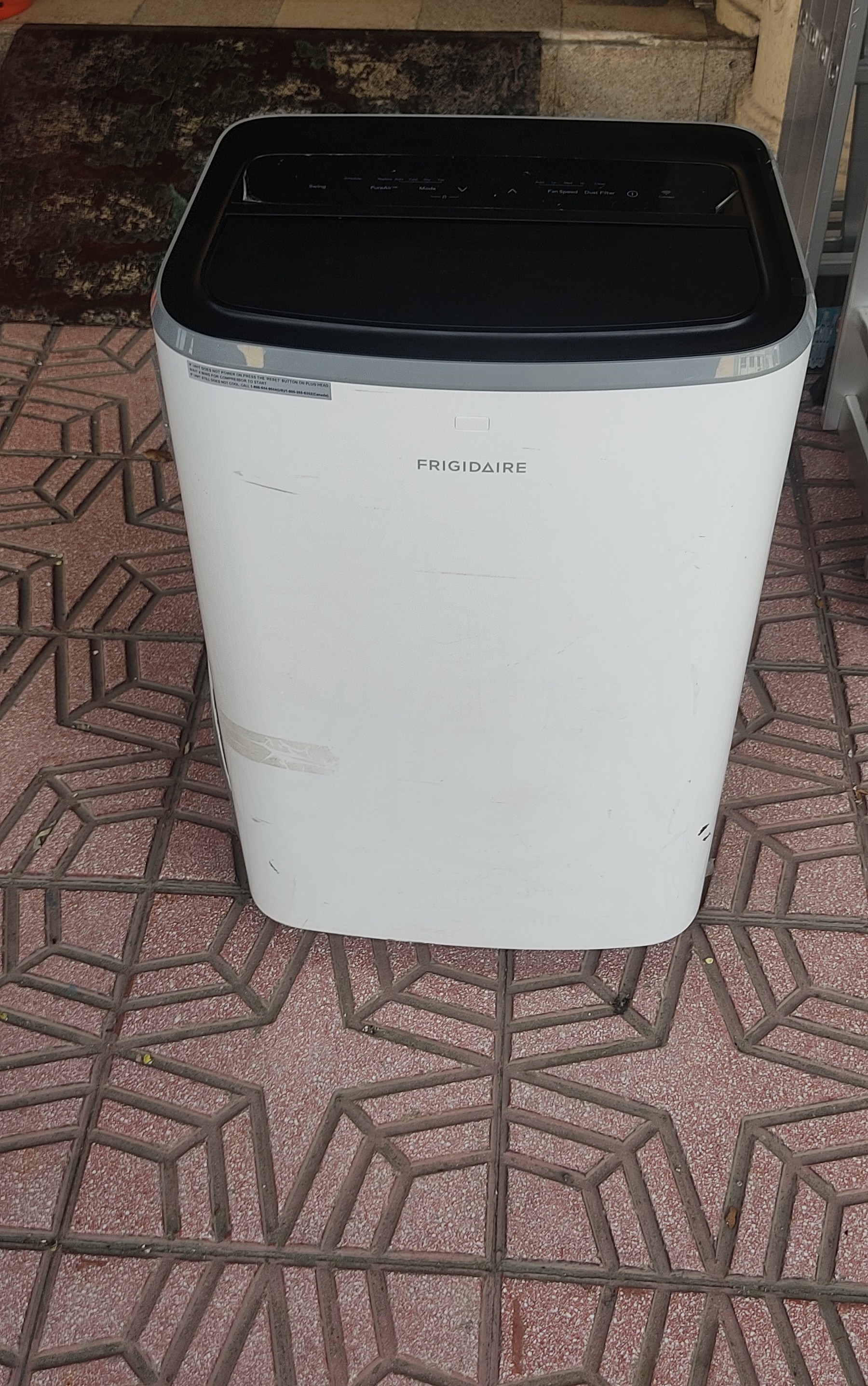 aires acondicionados y abanicos - aire portátil frigidaire 12000 btw 0