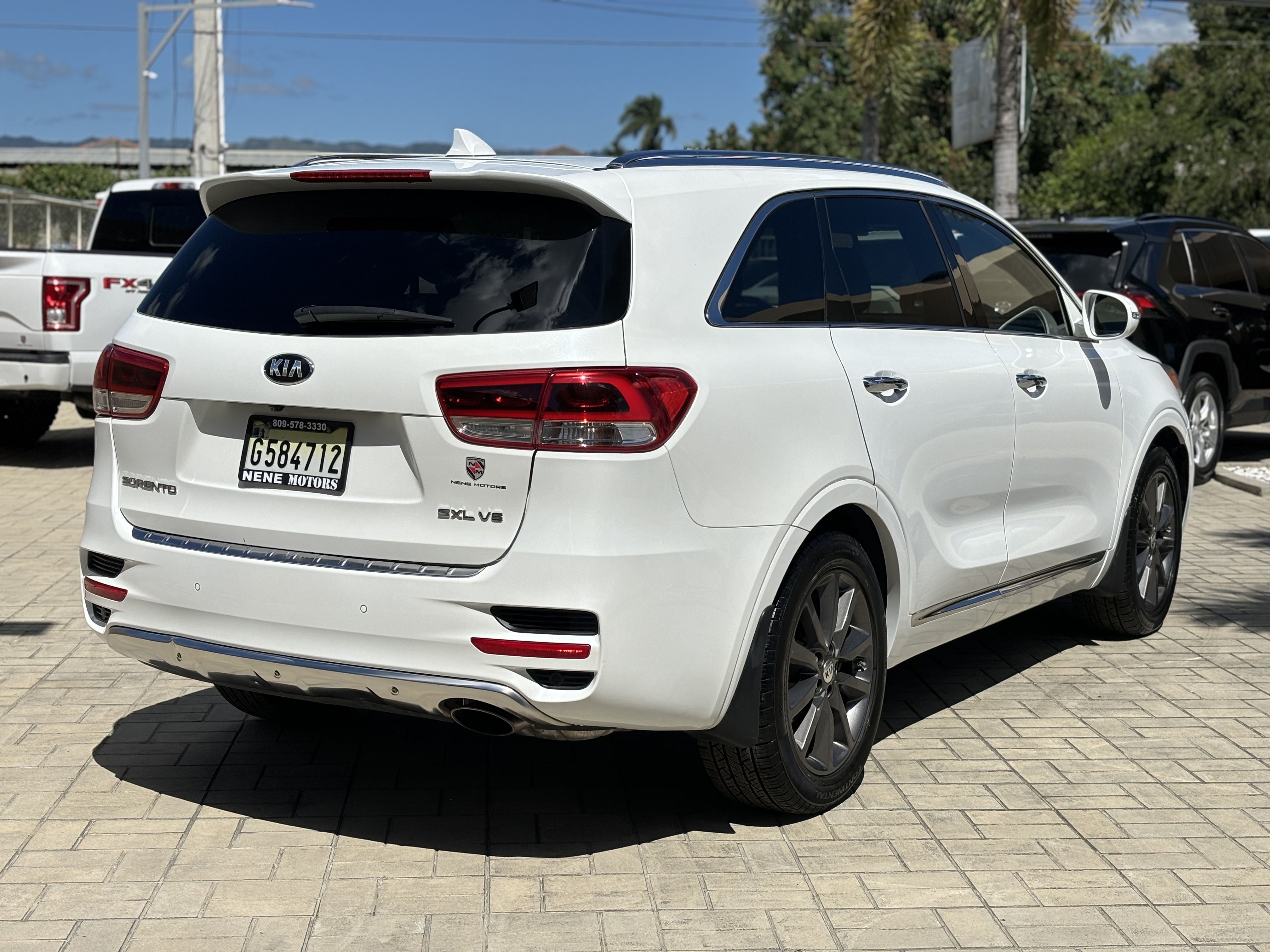 jeepetas y camionetas - Kia Sorento SXL V6 año 2016. 2