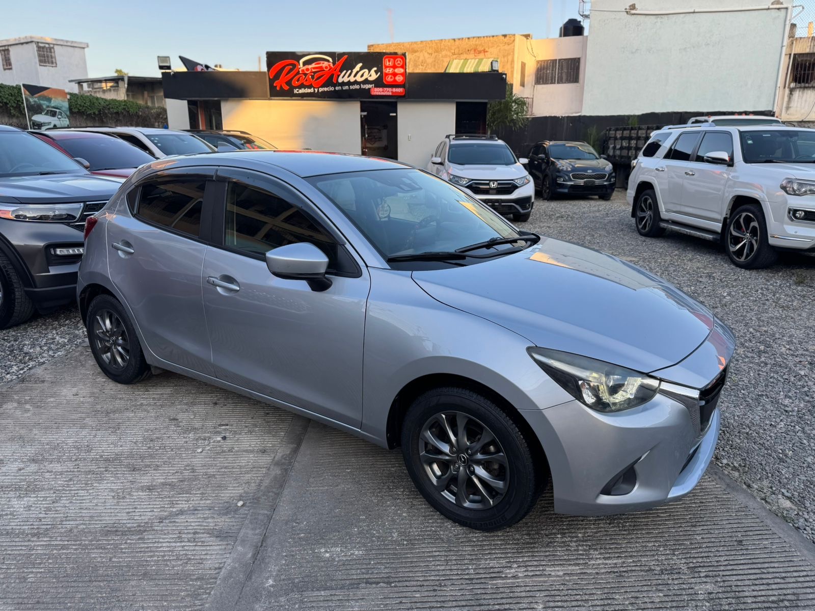 carros - Mazda Demio 2018 2