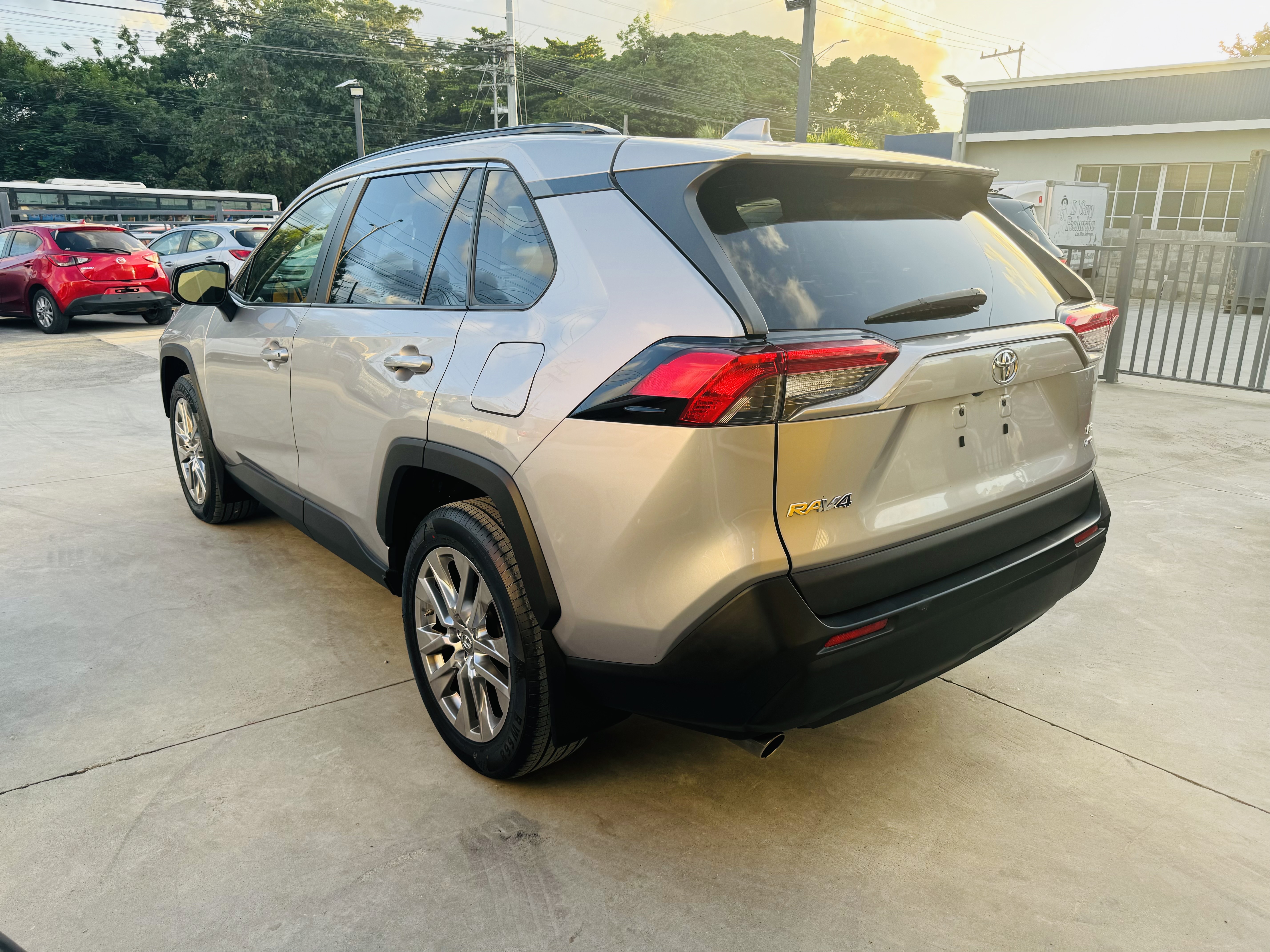 jeepetas y camionetas - Toyota Rav4 Le 2019 4x4 ✅ CLEAN CARFAX  3