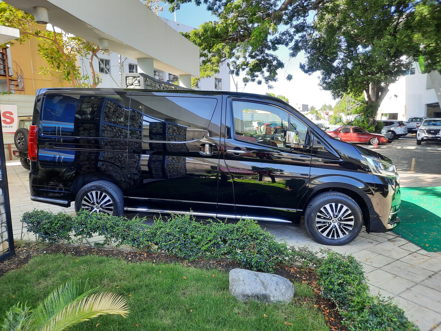 jeepetas y camionetas - Toyota Hiace VX 2020 6