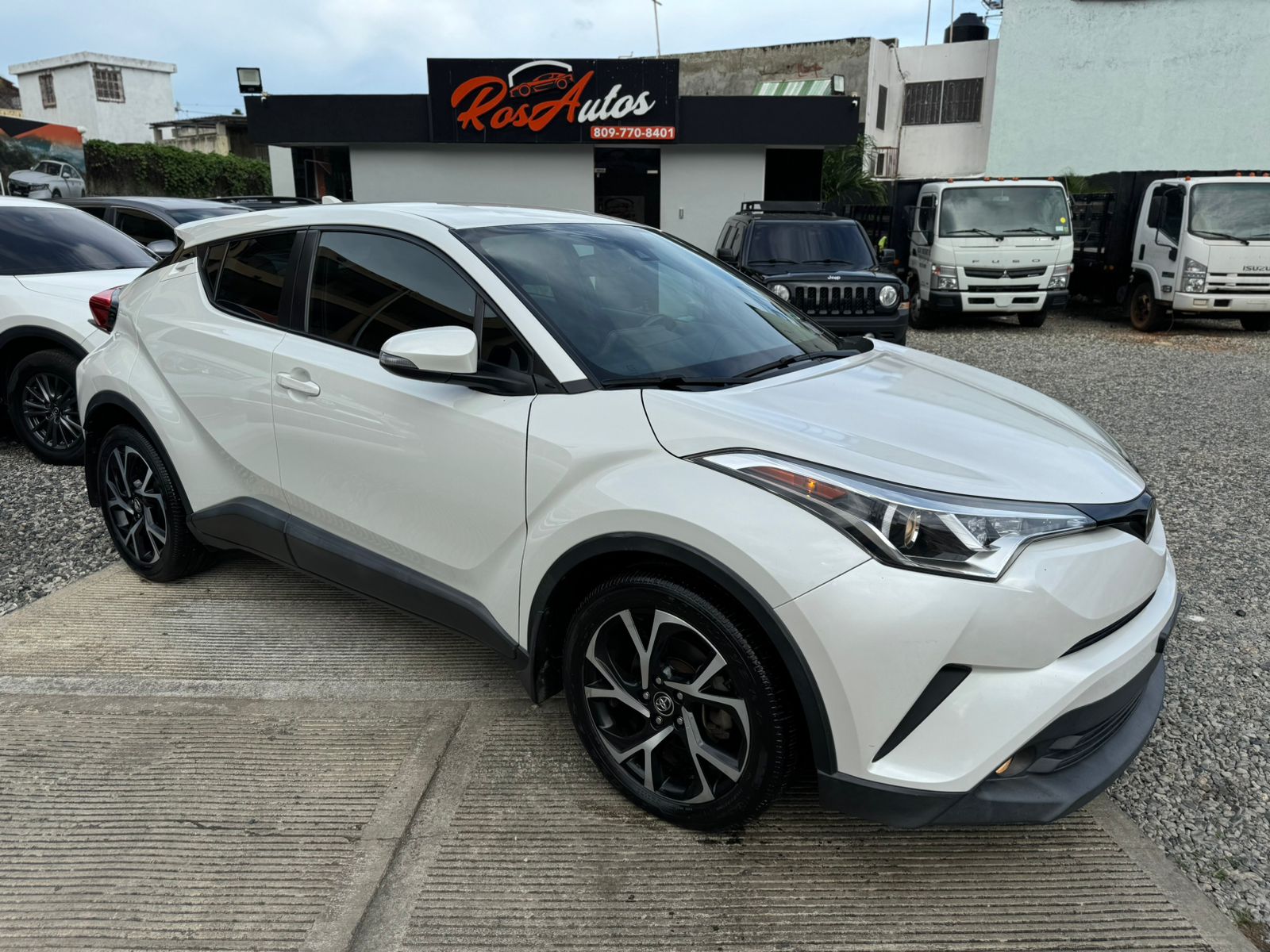 jeepetas y camionetas - Toyota C-HR XLE 2018 2