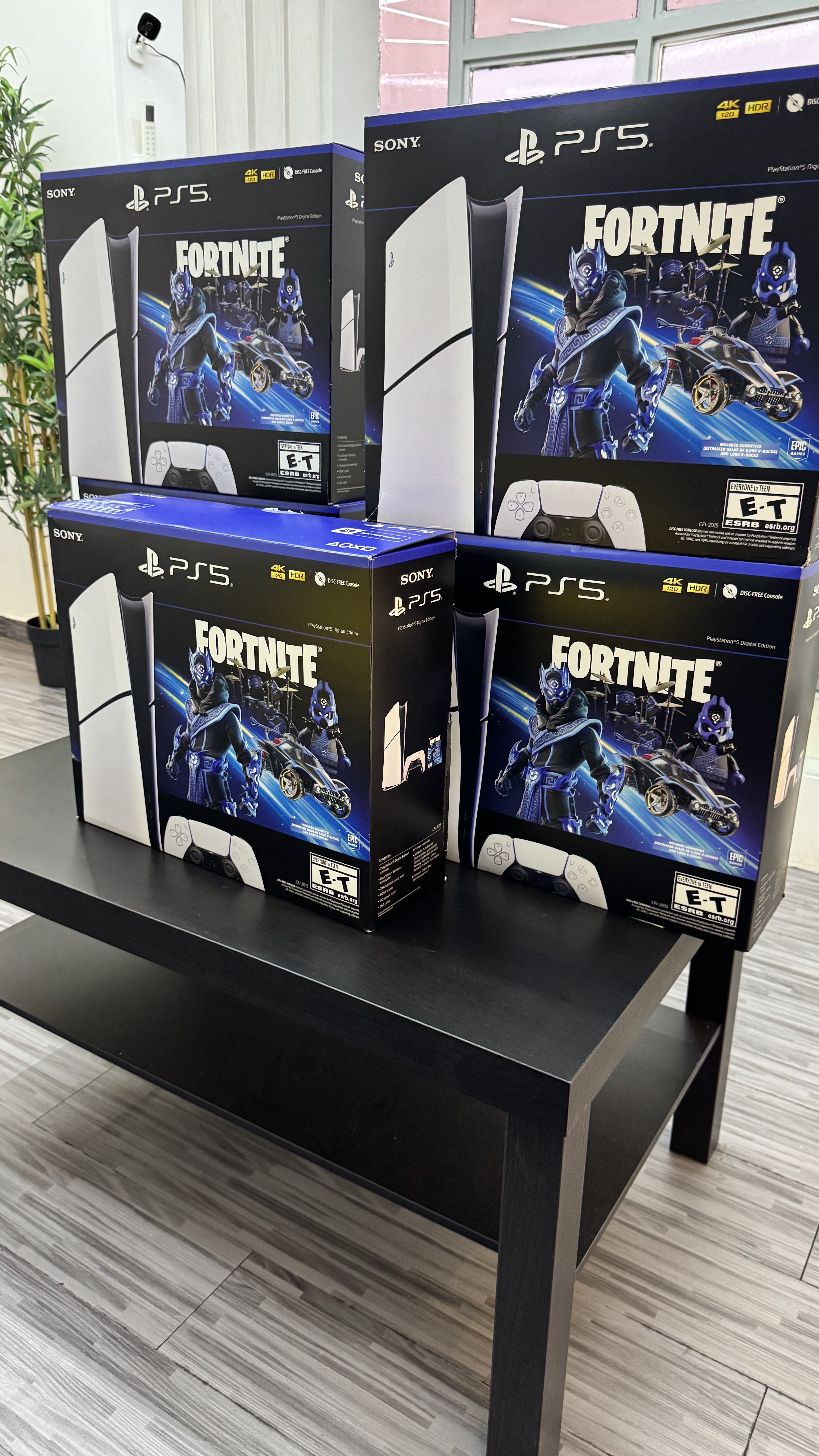 consolas y videojuegos - Ps5 Slim 1TB Digital FortNite Bundle NUEVO SELLADO