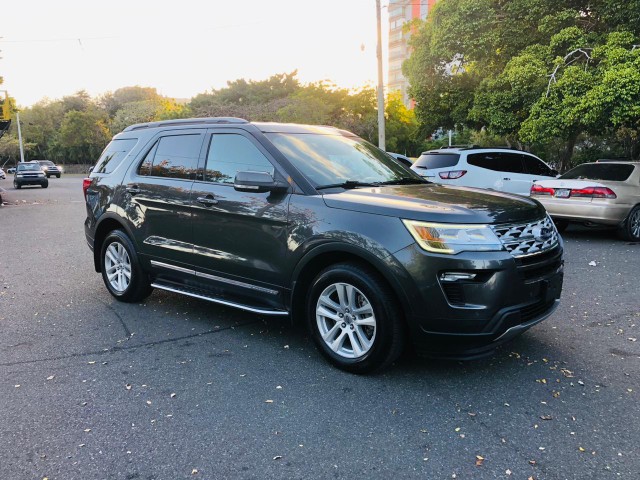 jeepetas y camionetas - FORD EXPLORER XLT 4WD 2019 5