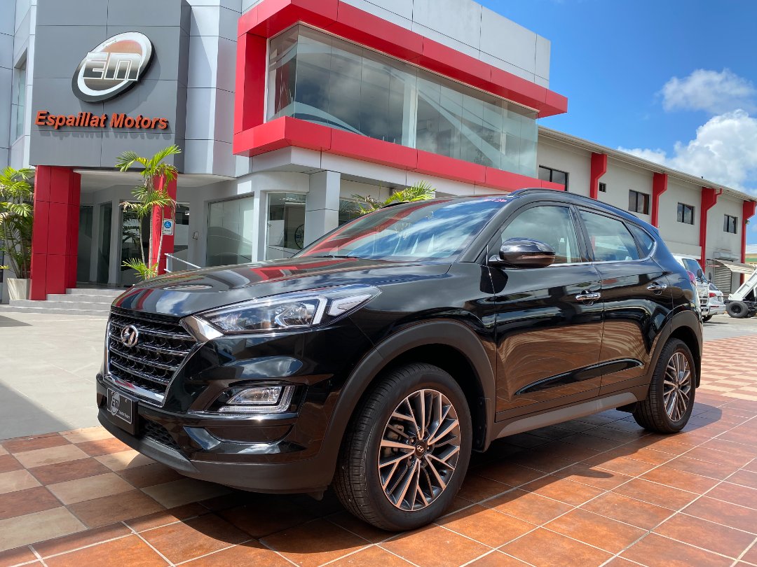 jeepetas y camionetas - Hyundai Tucson 2020 negra full