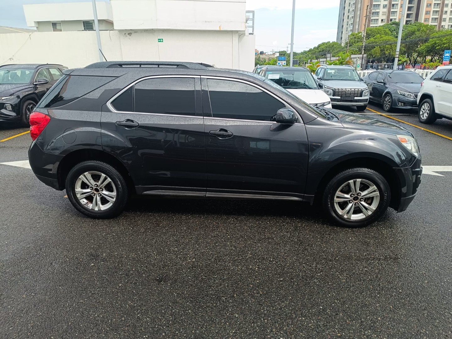 jeepetas y camionetas - Chevrolet equinox 2013  excelente estado  3