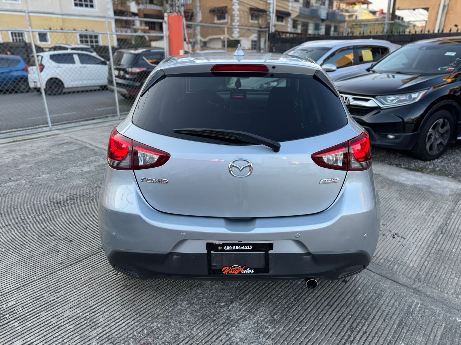 carros - Mazda Demio 2018 4