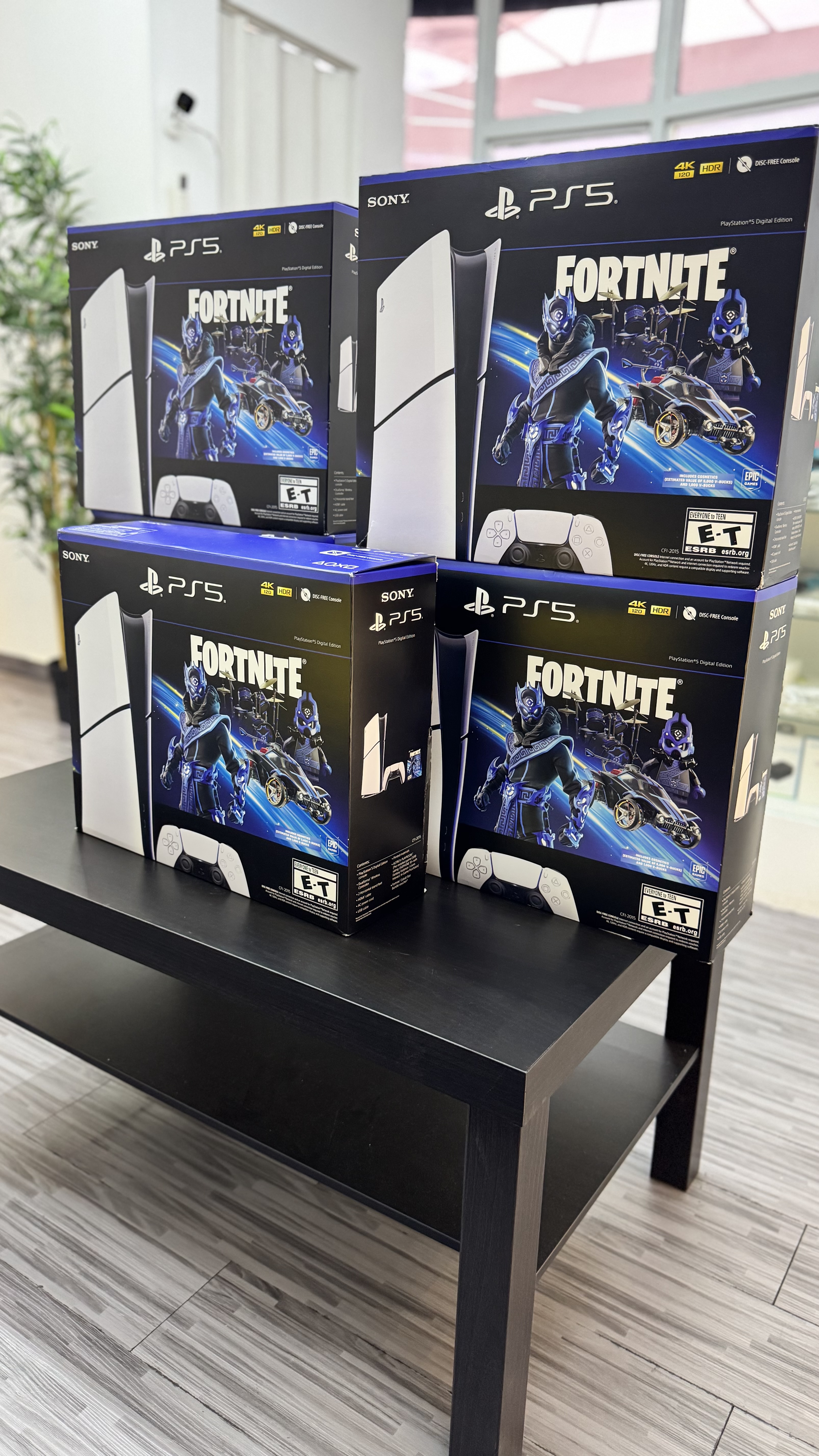 consolas y videojuegos - Ps5 Slim 1TB Digital FortNite Bundle NUEVO SELLADO 1