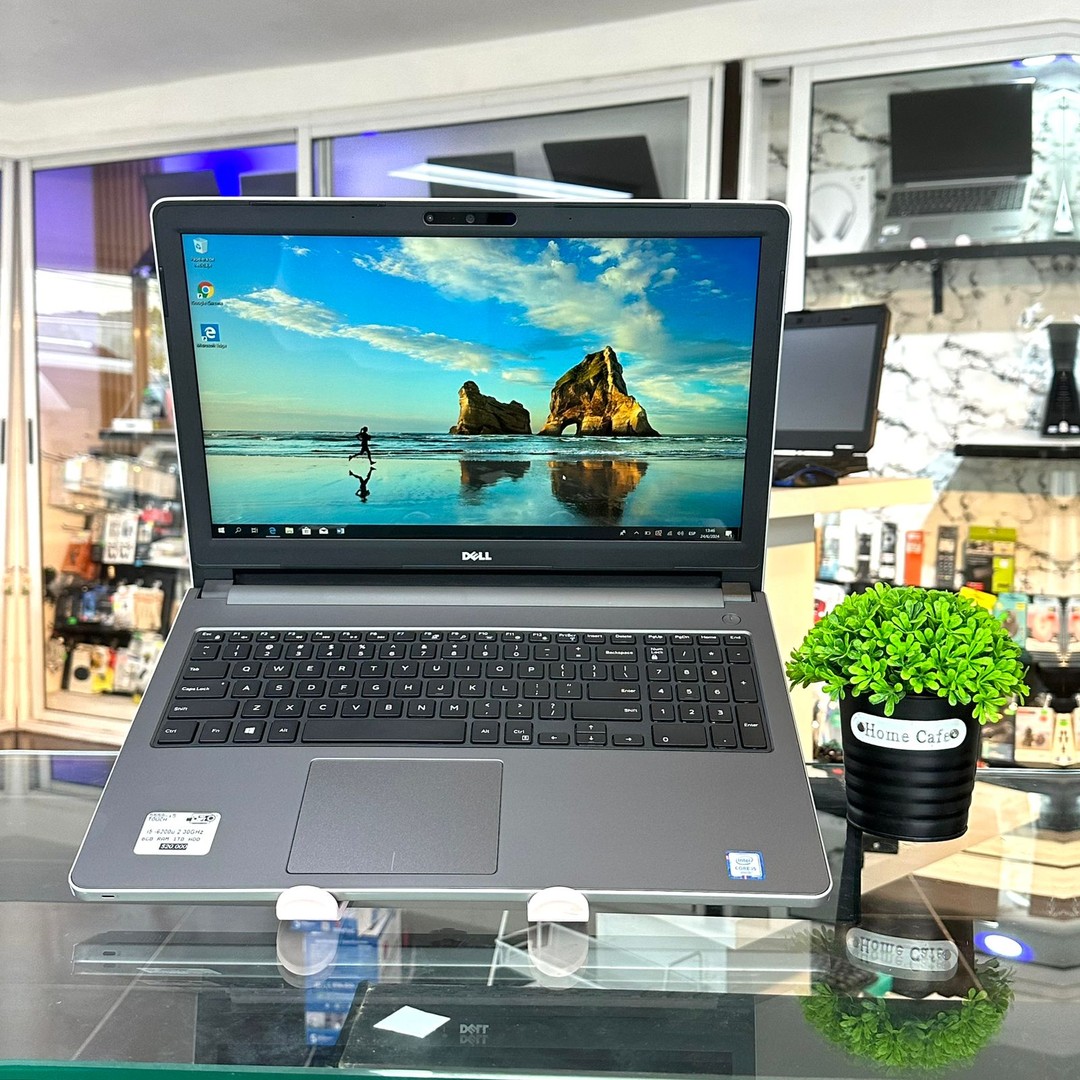 computadoras y laptops - Hermosa Laptop DELL inspiron i5 6ta. Gen.