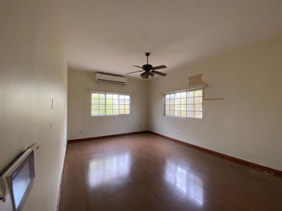 casas - Alquilo amplia casa con patio en Arroyo Hondo Viejo - para uso comercial 7