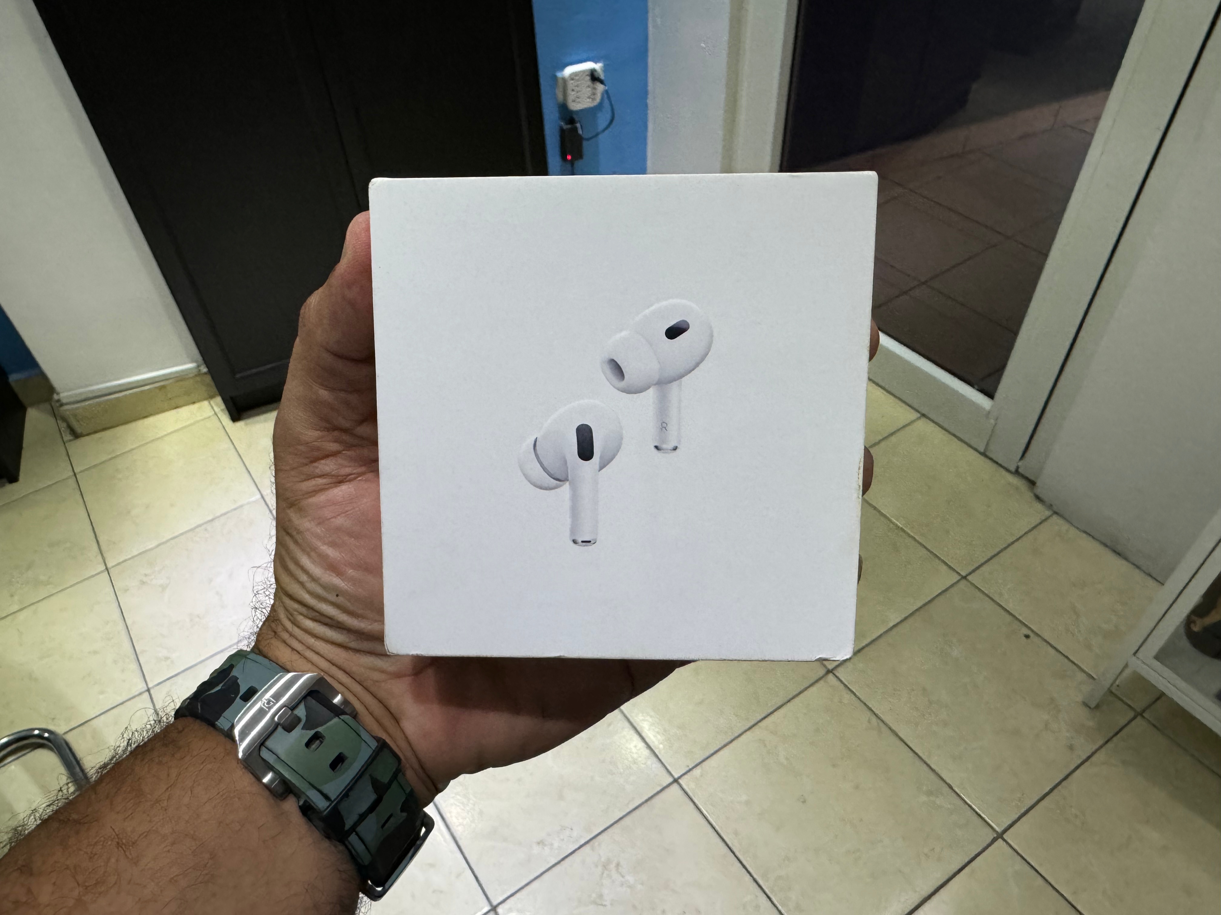 camaras y audio - AirPods Pro 2da Gen USB C Case Nuevos Sellados RD$