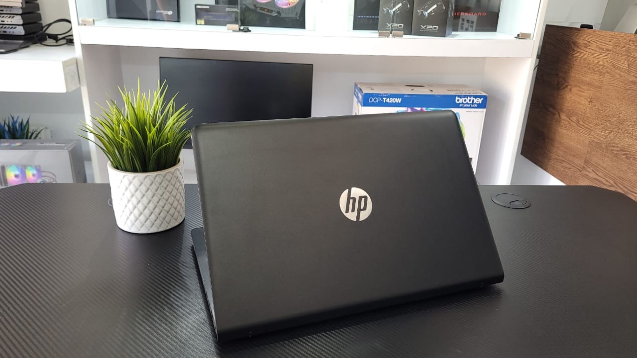 computadoras y laptops - Laptop HP Pavilion , Nvidia Intel i5 7ma , 16GB, 256 SSD , 15.6" plg 1