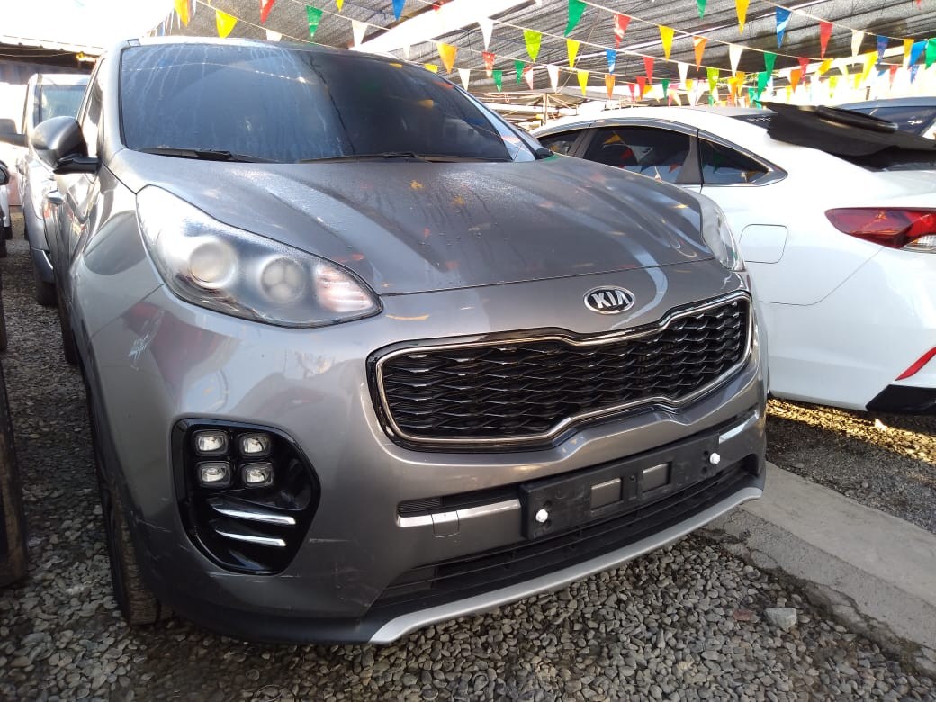 jeepetas y camionetas - KIA SPORTAGE 2018 GRISDESDE RD$1,150,100 Mil  1