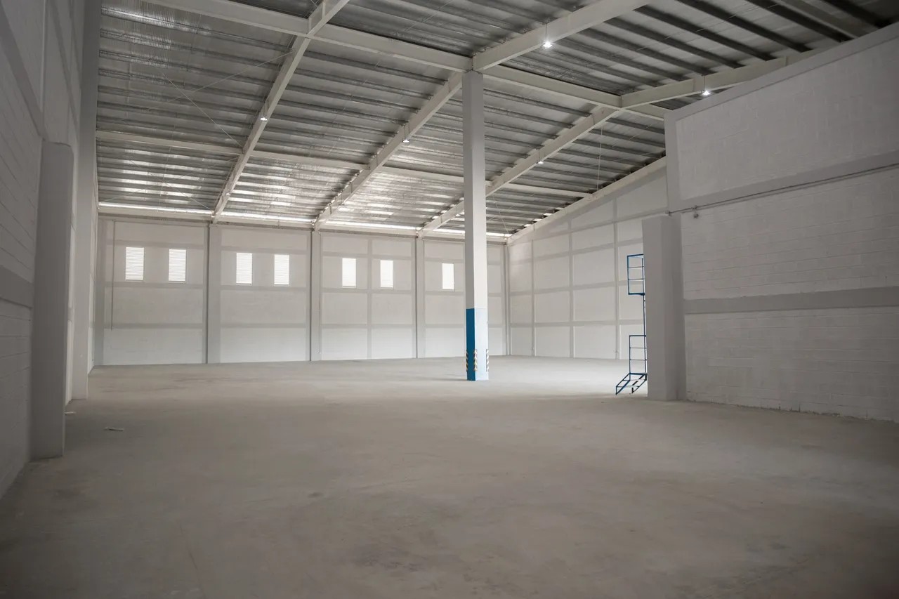 otros inmuebles - Nave en alquiler en Autopista Duarte, edificacion moderna y facil acceso