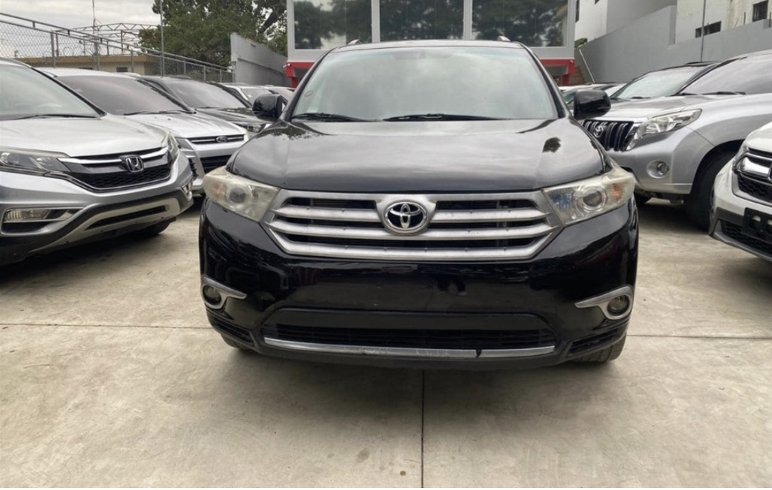 jeepetas y camionetas - TOYOTA HIGHLANDER LE PLUS 2012 1