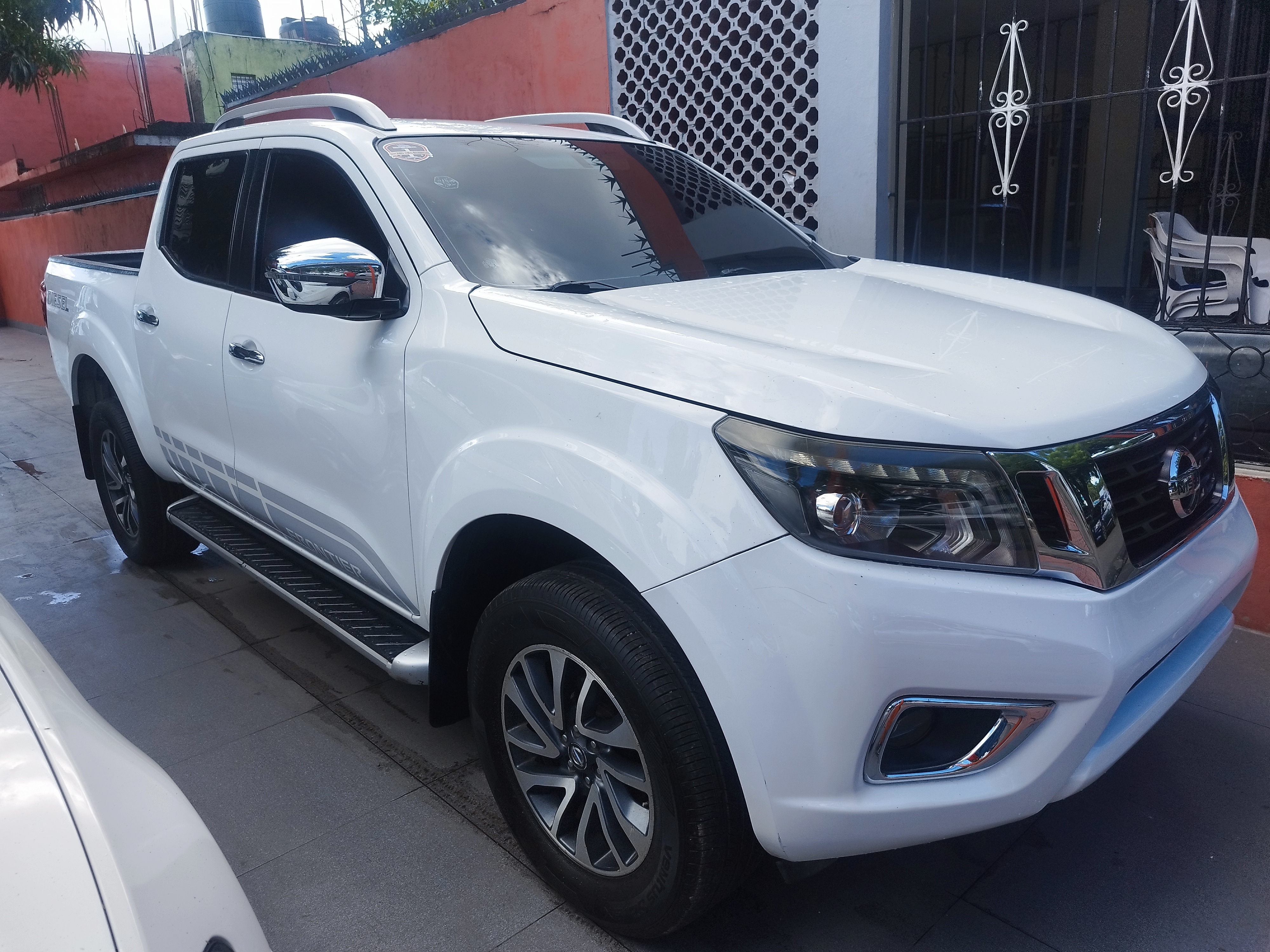 jeepetas y camionetas - 2019 Nissan Frontier NP300 4x4 FULL 