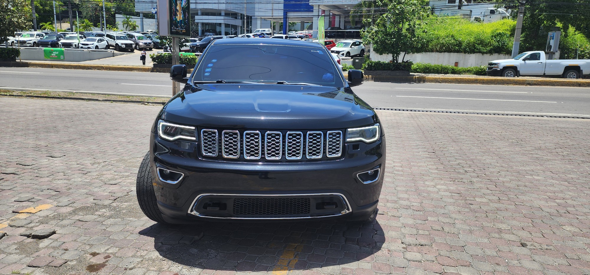 jeepetas y camionetas - Jeep grand cherokee limited 4x4 2017 