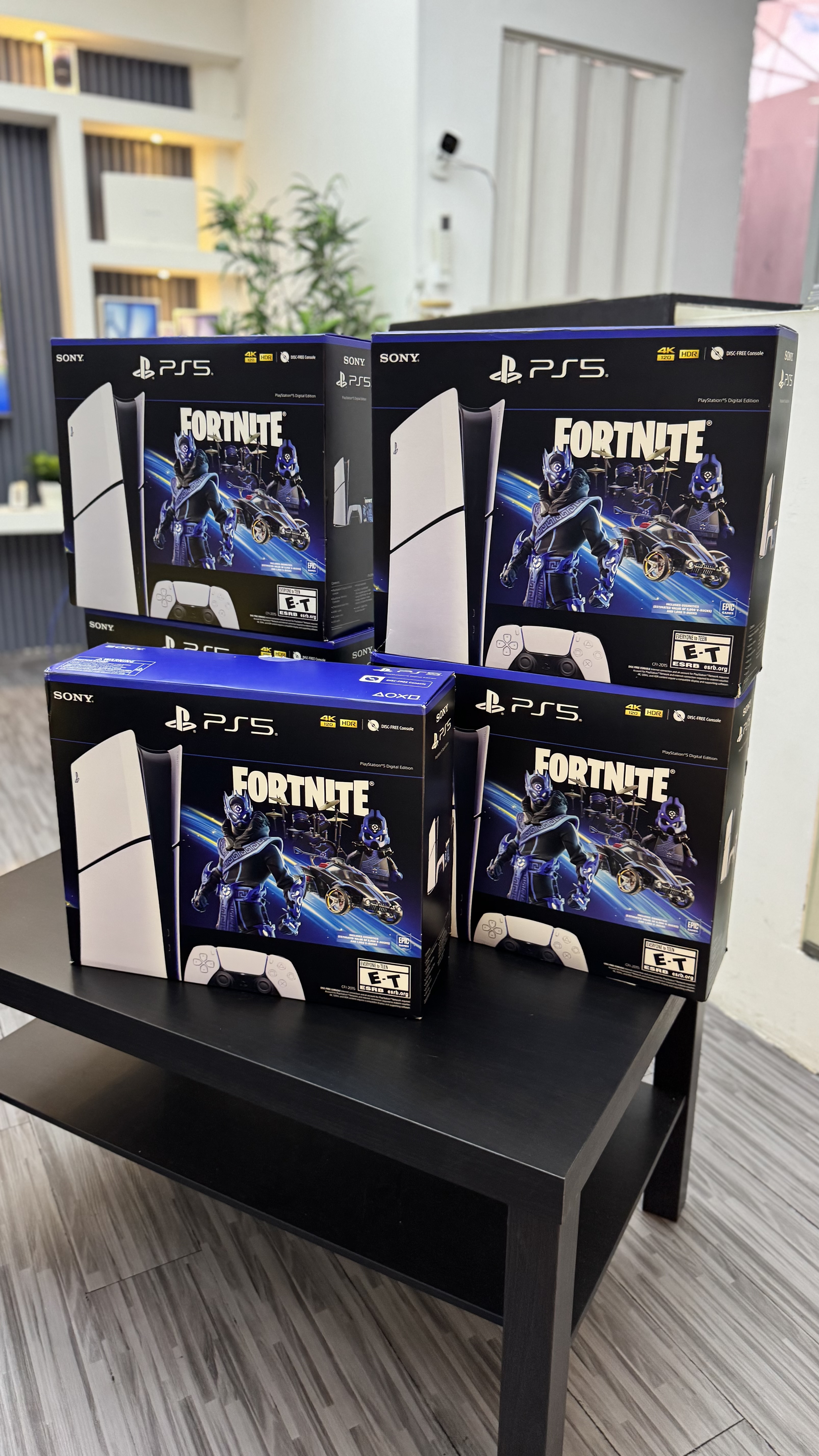 consolas y videojuegos - Ps5 Slim 1TB Digital FortNite Bundle NUEVO SELLADO 2