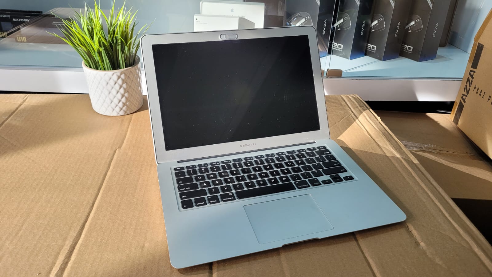 computadoras y laptops - Macbook Air 2015 i5 4GB 128 SS 1