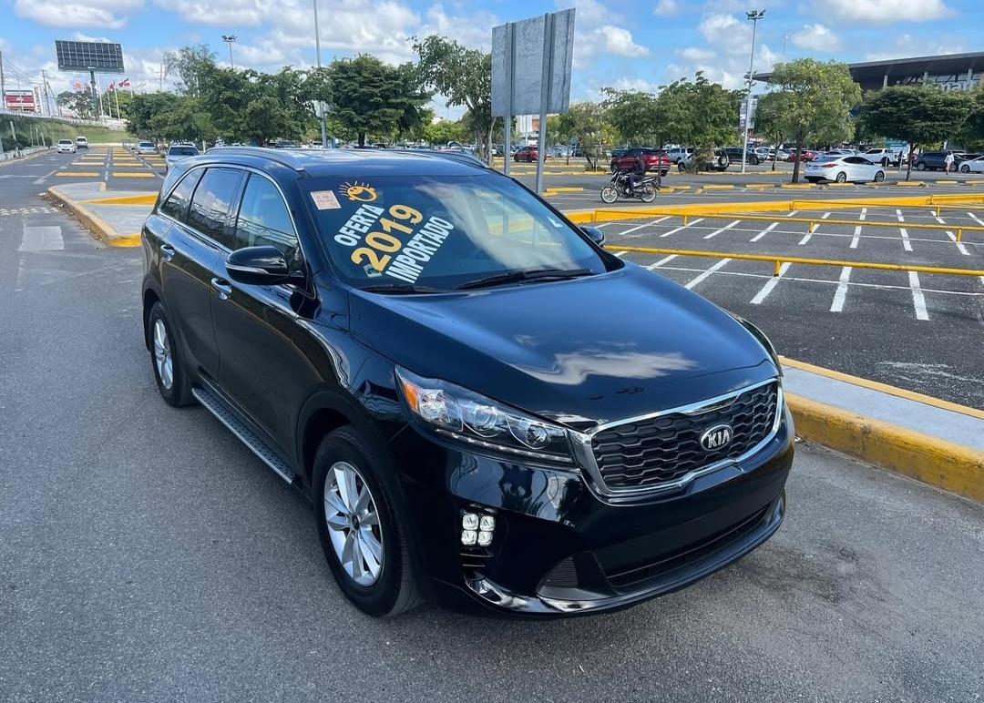 jeepetas y camionetas - 2019 Kia Sorento 3 Filas V4 