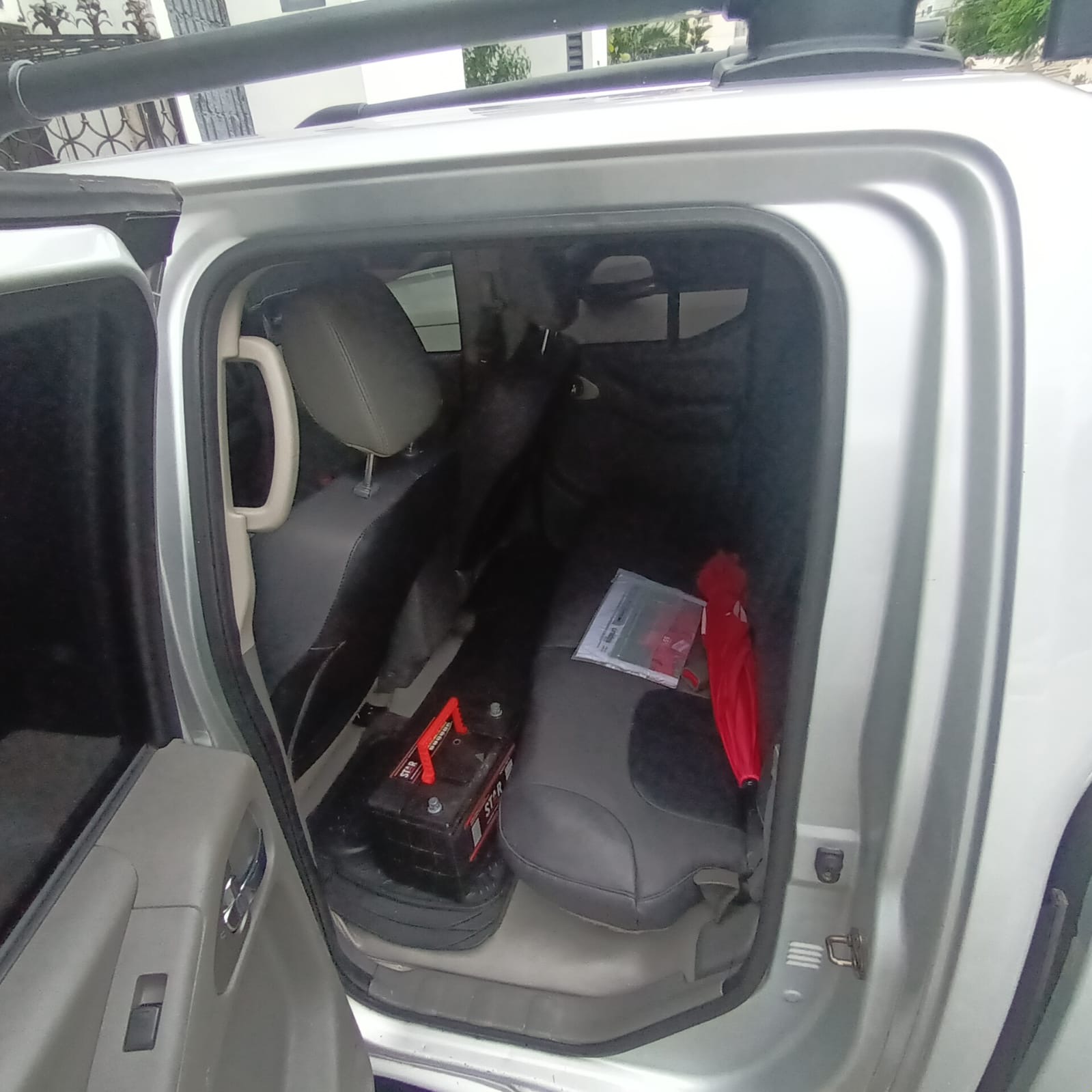 camiones y vehiculos pesados - Camioneta Frontier Doble cabina del 2015 4