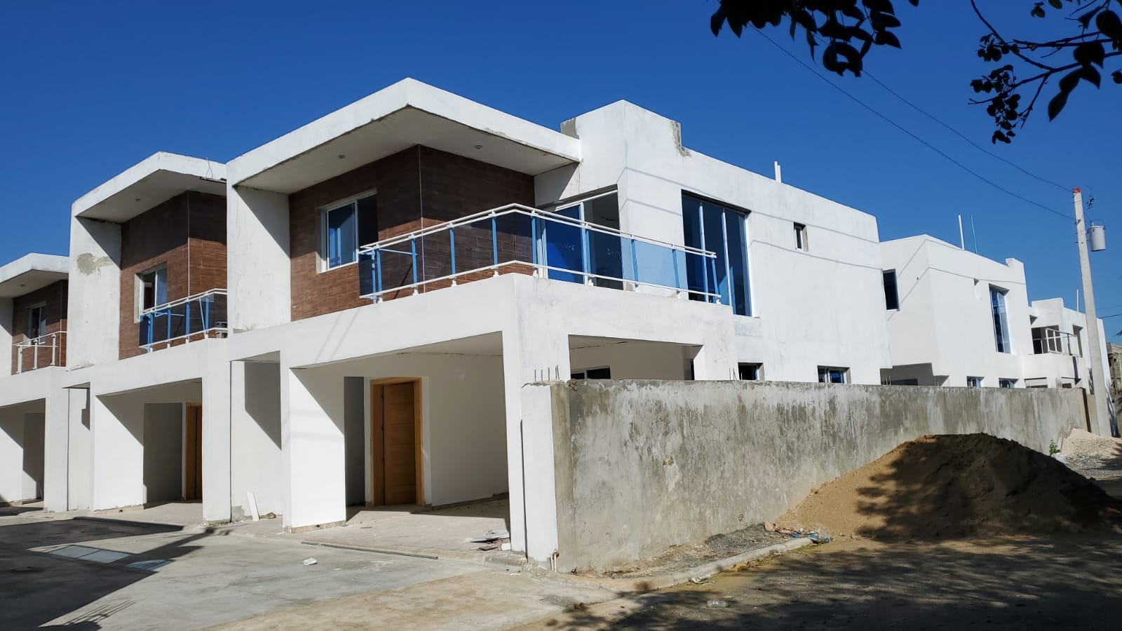 casas - CASA DE DOS NIVELES EN PROYECTO CERRADO (LIANA)  1