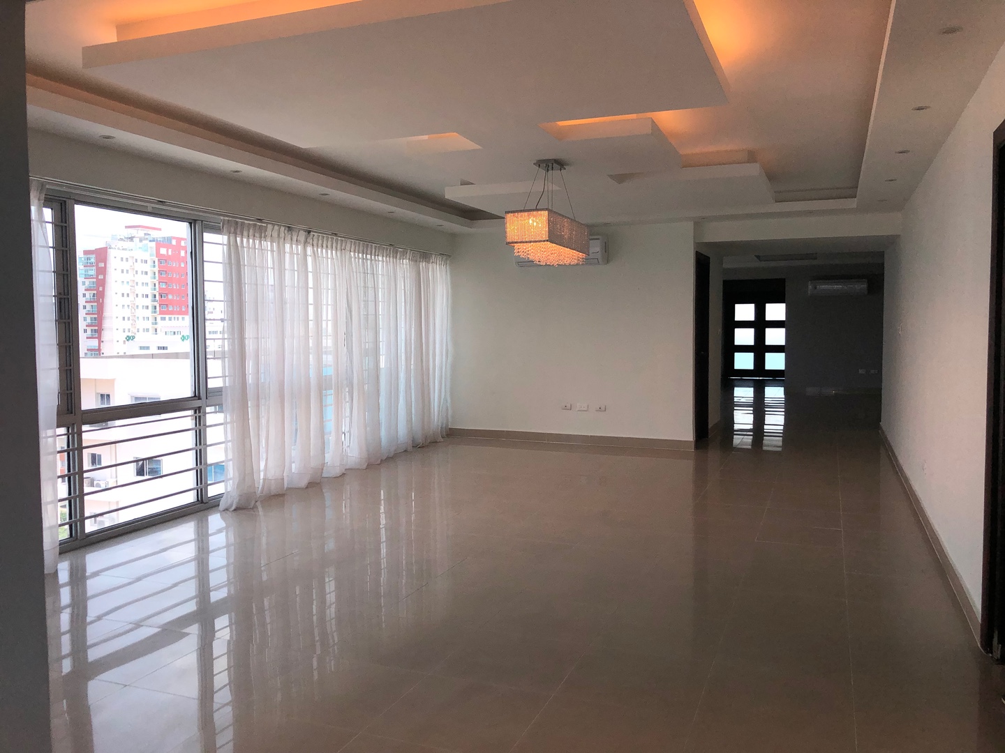 apartamentos - Vendo apto en La esperilla 
700. Mts.2  piso completo  0